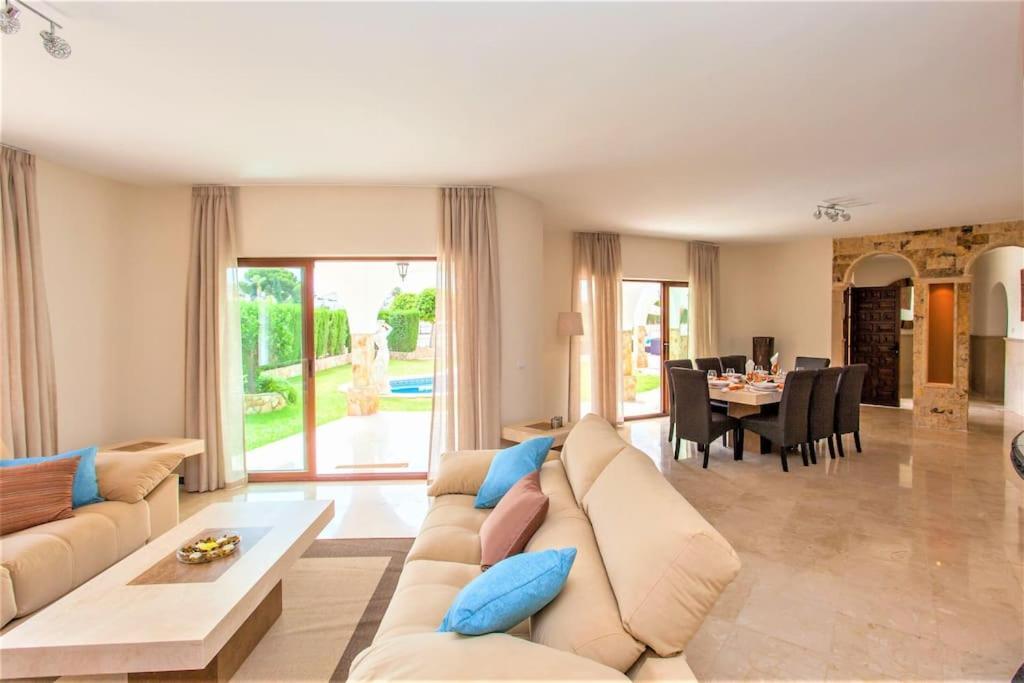 Summer Offers! Fabulous Luxury Villa Near The Beach Sleeps 8 Benalmadena Luaran gambar