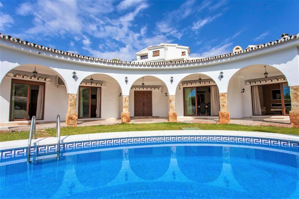 Summer Offers! Fabulous Luxury Villa Near The Beach Sleeps 8 Benalmadena Luaran gambar